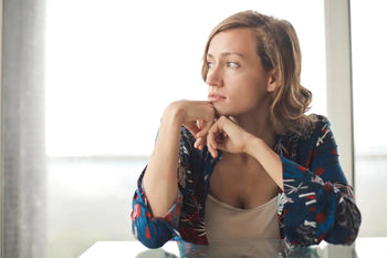 femme pensive